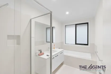 Property photo of 6 Paradise Crescent Aintree VIC 3336