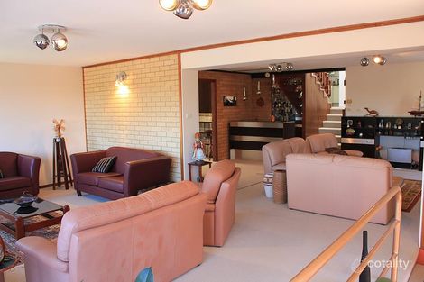 Property photo of 4 Cedar Grove Keiraville NSW 2500