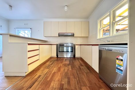 Property photo of 8 Weeroona Avenue Hamlyn Heights VIC 3215
