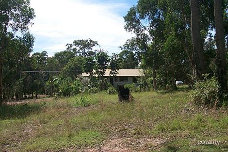 11 Kooberry St, Macleay Island, QLD 4184