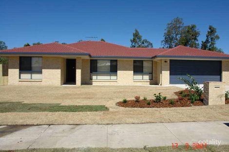23 Middle St, Esk, QLD 4312