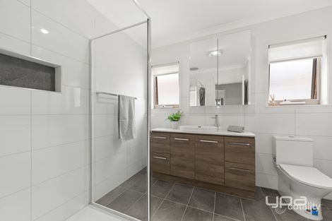 Property photo of 103 Chisholm Drive Caroline Springs VIC 3023