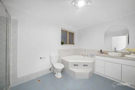 Property photo of 7 Bugong Street Prestons NSW 2170