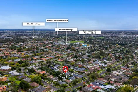 Property photo of 1 Bruce Court Berwick VIC 3806