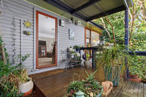 Property photo of 28 Hakea Crescent O'Connor ACT 2602