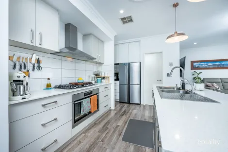 Property photo of 36 Seddon Parade Alkimos WA 6038