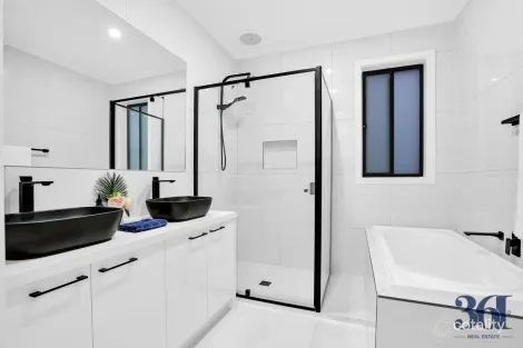 Property photo of 3 Rio Walk Werribee VIC 3030