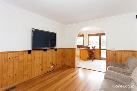 Property photo of 7 Woodworth Close Endeavour Hills VIC 3802