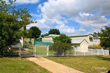 4 Grosvenor St, Yeerongpilly, QLD 4105