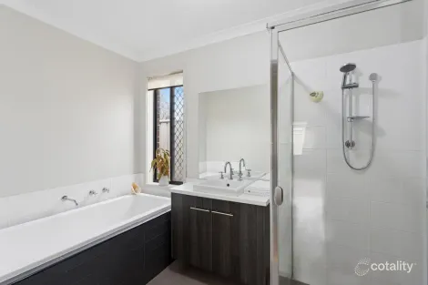 Property photo of 48 Admiralty Circuit Smithfield SA 5114