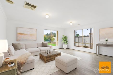 Property photo of 1 Fiddlewood Turn Harkness VIC 3337