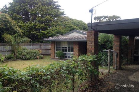 Property photo of 10 Ozone Avenue Mount Martha VIC 3934