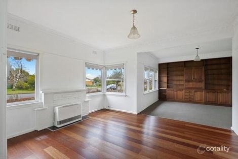 Property photo of 22 Lake Street Wendouree VIC 3355