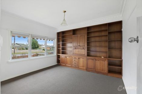 Property photo of 22 Lake Street Wendouree VIC 3355