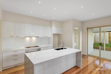 Property photo of 8A Kanooka Avenue Templestowe Lower VIC 3107