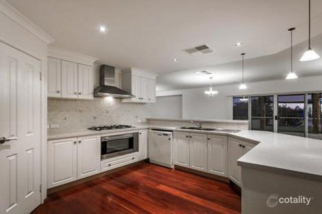 26 Eastlyn Dr, Deepdale, WA 6532