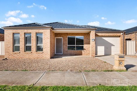 Property photo of 1/1 Poitrel Place Kurunjang VIC 3337