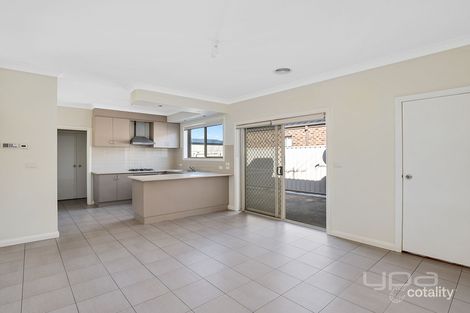 Property photo of 1/1 Poitrel Place Kurunjang VIC 3337