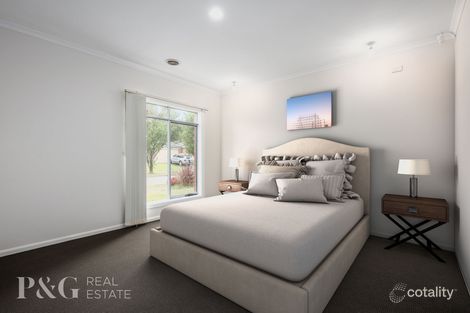 Property photo of 14 Miralie Way Cranbourne West VIC 3977