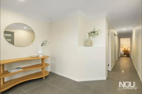 Property photo of 15 Quartz Crescent Collingwood Park QLD 4301