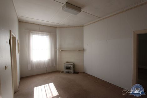 Property photo of 28 Laidlaw Street Yass NSW 2582