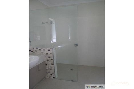 Property photo of 33 Wellington Boulevard Collie WA 6225