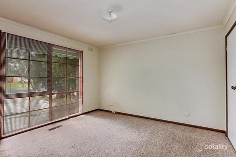 Property photo of 18 Henricks Court Mill Park VIC 3082