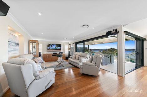 Property photo of 17 View Parade Saratoga NSW 2251