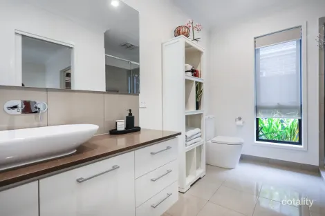 Property photo of 49 Horizon Boulevard Greenvale VIC 3059