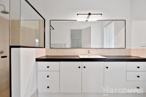 Property photo of 20 Yorrell Place Halls Head WA 6210