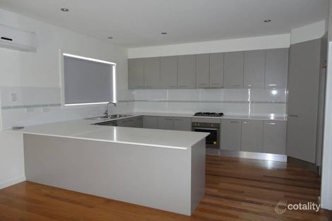 Property photo of 2/8 Marlo Drive Harkness VIC 3337