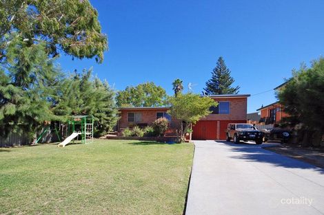 8 Hawaii Rd, Jurien Bay, WA 6516