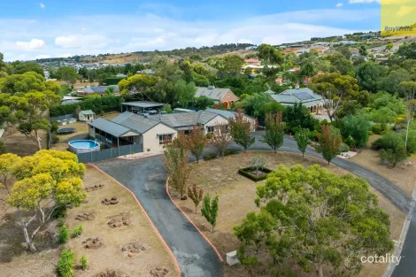 Property photo of 19 Manning Boulevard Darley VIC 3340