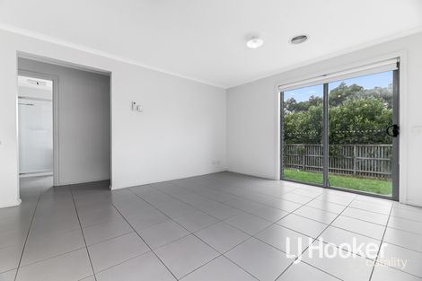 Property photo of 6 Janet Court Pakenham VIC 3810