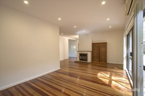 Property photo of 27 Highland Terrace St Lucia QLD 4067