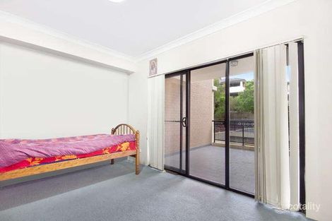 Property photo of 19/8-12 Alexandra Avenue Westmead NSW 2145