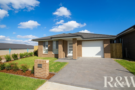 7 Holden Dr, Oran Park, NSW 2570