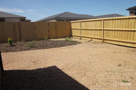 Property photo of 32 Gascoyne Way Truganina VIC 3029