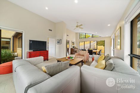 Property photo of 7 Aspen Rise Jerrabomberra NSW 2619
