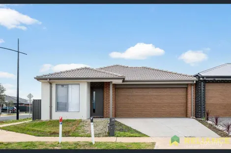 Property photo of 24 Raptor Place Melton South VIC 3338