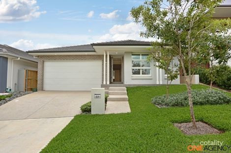 37 The Hermitage Way, Gledswood Hills, NSW 2557