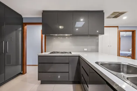 Property photo of 10 Mariners Crescent West Lakes SA 5021