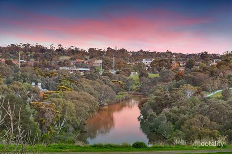 Property photo of 31 Oakley Drive Avondale Heights VIC 3034