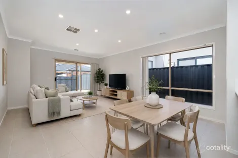 Property photo of 10 Callistemon Road Craigieburn VIC 3064
