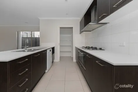Property photo of 10 Callistemon Road Craigieburn VIC 3064