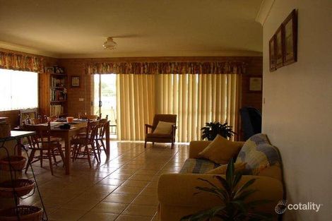 Property photo of 8 Crestview Place Inverell NSW 2360