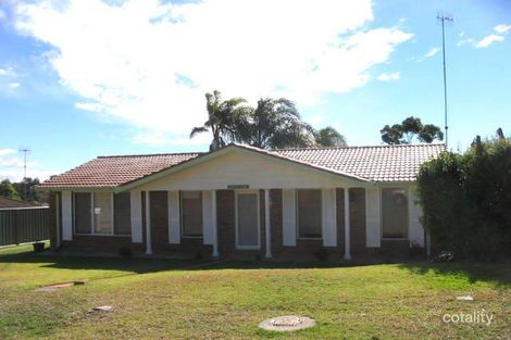 2 Carnation Cl, Bateau Bay, NSW 2261