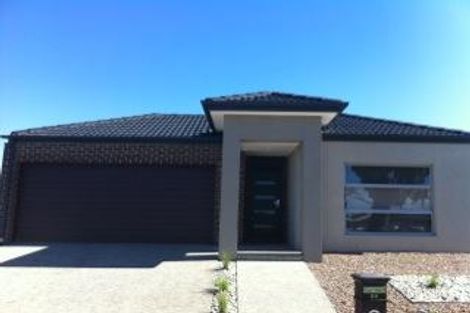 Property photo of 30 Donnelly Circuit South Morang VIC 3752