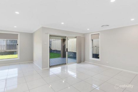 Property photo of 5A Mirug Crescent Fletcher NSW 2287