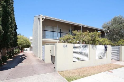 2/34 Barton Rd, Hawthorne, QLD 4171